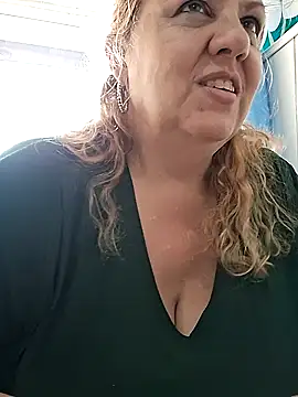 Snapshot of JennyInVegas chatting on 04-18-26, 05:17 JennyInVegas online show from 04-18-26, 05:17