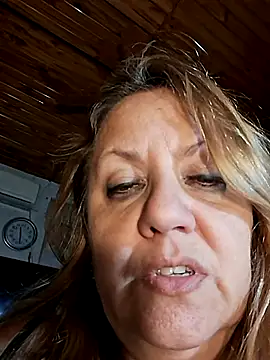 Snapshot of JennyInVegas chatting on 04-28-26, 02:27 JennyInVegas online show from 04-28-26, 02:27