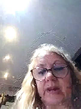 Snapshot of JennyInVegas chatting on 05-12-26, 02:03 JennyInVegas online show from 05-12-26, 02:03