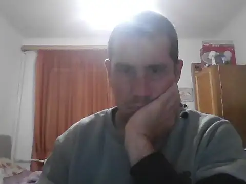 Snapshot of Szeximado31 chatting on 04-24-26, 07:38 Szeximado31 online show from 04-24-26, 07:38