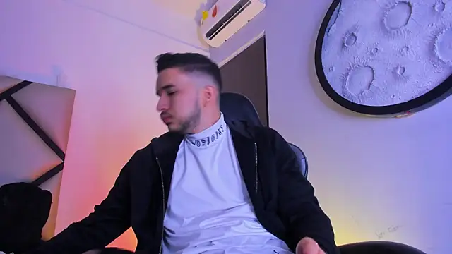 Snapshot of mike_257 chatting on 02-17-26, 11:50 mike 257 online show from 02-17-26, 11:50