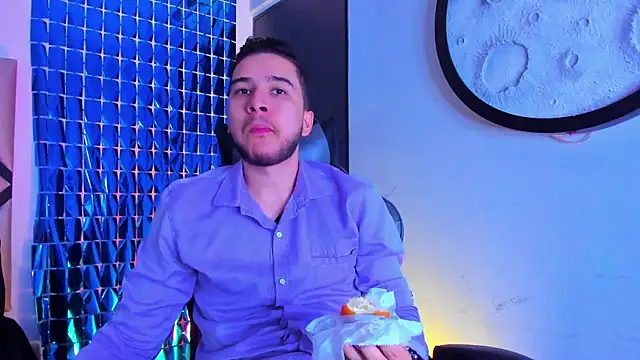 Snapshot of mike_257 chatting on 03-13-26, 11:50 mike 257 online show from 03-13-26, 11:50