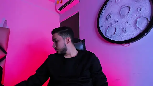 Snapshot of mike_257 chatting on 03-19-26, 11:36 mike 257 online show from 03-19-26, 11:36