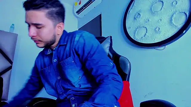 Snapshot of mike_257 chatting on 03-20-26, 11:37 mike 257 online show from 03-20-26, 11:37