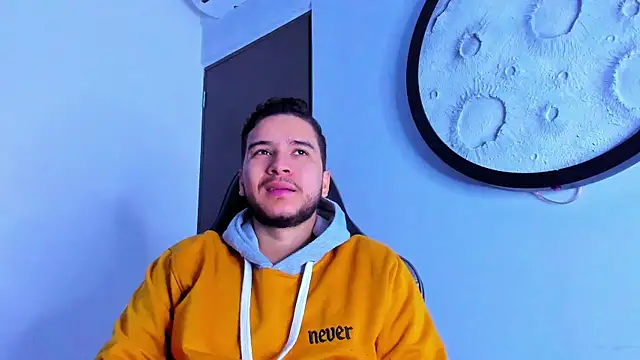 Snapshot of mike_257 chatting on 03-21-26, 11:37 mike 257 online show from 03-21-26, 11:37