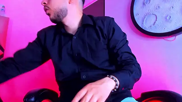 Snapshot of mike_257 chatting on 03-26-26, 11:49 mike 257 online show from 03-26-26, 11:49