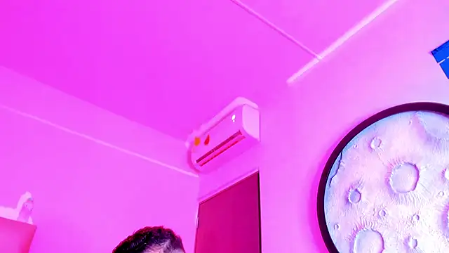 Snapshot of mike_257 chatting on 03-28-26, 11:43 mike 257 online show from 03-28-26, 11:43