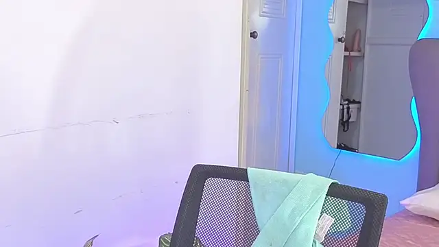 Aria Russo online show from 02-12-26, 02:34