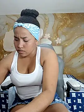 NahomiWalker  online show from 02-21-26, 07:48