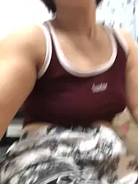 HinayLa online show from 02-07-26, 02:26