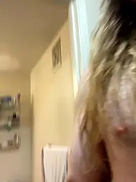 LSDsexslave online show from 04-05-26, 10:40