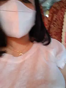 Snapshot of Mina-02 chatting on 05-25-26, 01:33 Mina-02 online show from 05-25-26, 01:33