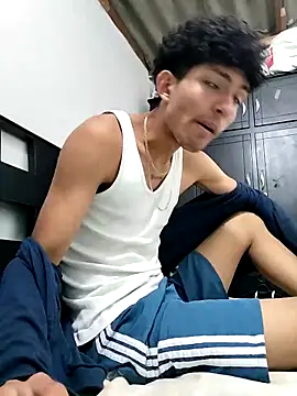 LyliaWood online show from 10-20-25, 11:05