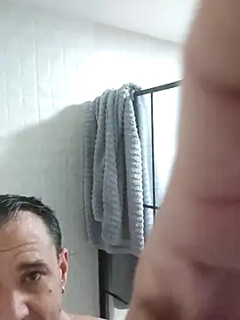 Snapshot of MachosBB_sex chatting on 11-25-25, 05:13 MachosBB sex online show from 11-25-25, 05:13