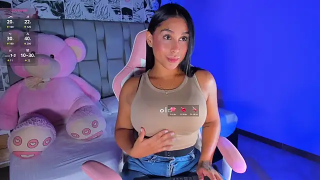 Snapshot of sofialaurentxox chatting on 11-25-25, 09:04 sofialaurentxox online show from 11-25-25, 09:04