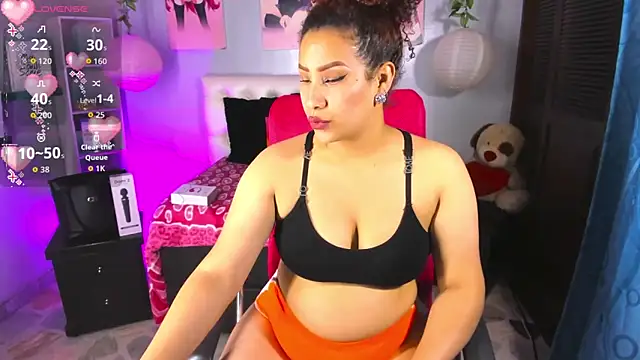 ROZZE MILA online show from 03-13-26, 01:18