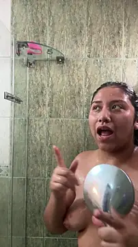 Snapshot of Kmiii21 chatting on 03-11-26, 09:21 Kmiii21 online show from 03-11-26, 09:21