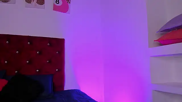 kittymonroe1 online show from 07-08-26, 06:01