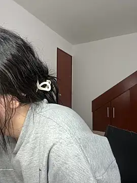 Selena Roa online show from 02-11-26, 04:23