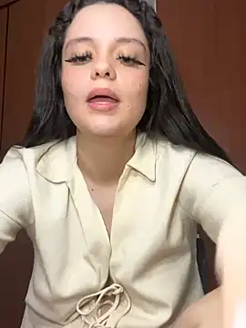 Selena Roa online show from 03-07-26, 02:25