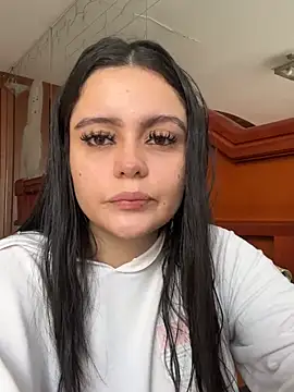 Selena Roa online show from 05-30-26, 10:07