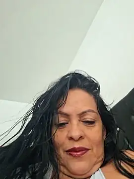 Snapshot of viviana-sexi chatting on 07-16-26, 01:39 viviana-sexi online show from 07-16-26, 01:39