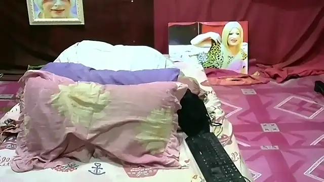 horni4luv online show from 04-19-26, 08:44