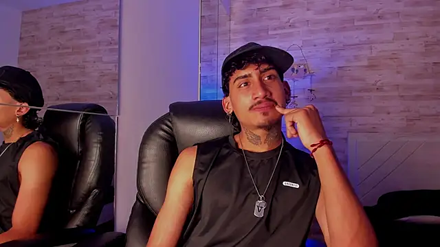 Mr Strike online show from 02-06-26, 03:33