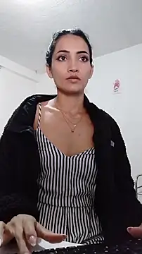 chloehanna online show from 02-15-26, 02:47