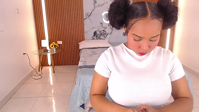 Snapshot of rosselyn_ chatting on 03-07-26, 12:02 rosselyn online show from 03-07-26, 12:02