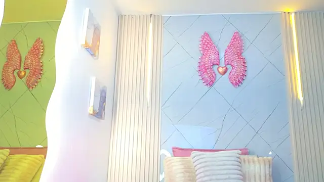 Sara swift9 online show from 11-16-25, 08:03