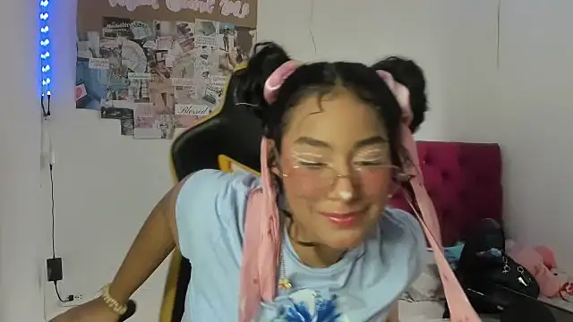 emily stars1 online show from 04-09-26, 07:41