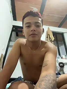 Snapshot of LiamANDJordan chatting on 02-12-26, 07:25 LiamANDJordan online show from 02-12-26, 07:25