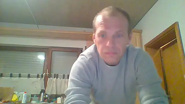 tommy3300 online show from 11-13-25, 04:55