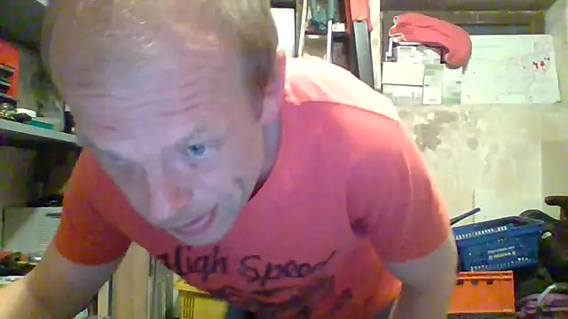 tommy3300 online show from 04-28-26, 02:49
