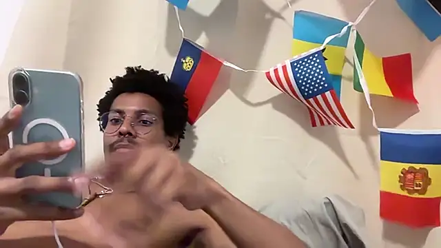 Albert Madrid online show from 07-28-26, 06:20