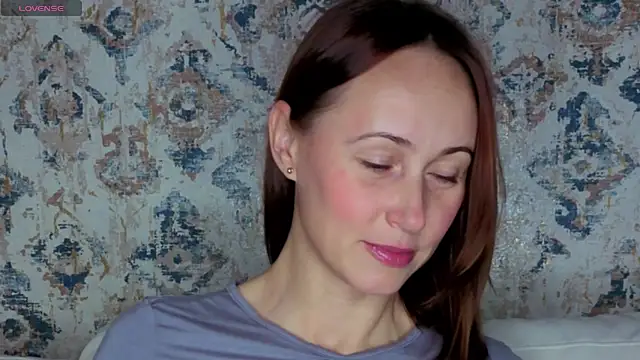 MissNatali  online show from 11-06-25, 01:06