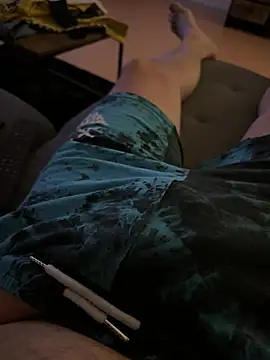 Bdjjdjjx online show from 04-17-26, 08:34