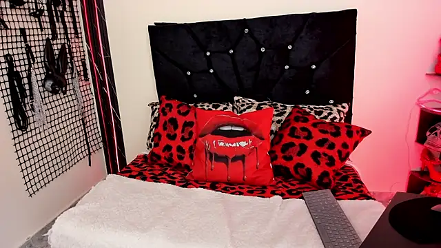 Snapshot of Maily_camerun chatting on 03-20-26, 02:33 Maily camerun online show from 03-20-26, 02:33