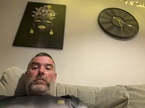 plymouthlad82 online show from 06-11-26, 11:47