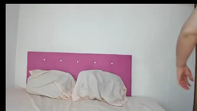 alahia66 online show from 12-22-25, 11:51