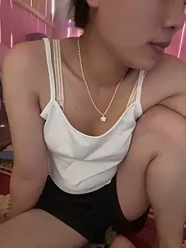 Minaeruei online show from 05-19-26, 06:53