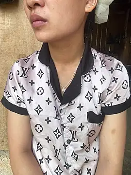 Minaeruei online show from 05-19-26, 11:55