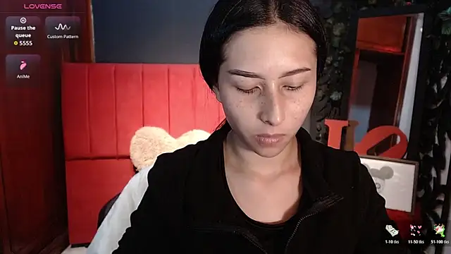 Snapshot of melissa__dolce chatting on 06-18-26, 12:53 melissa dolce online show from 06-18-26, 12:53