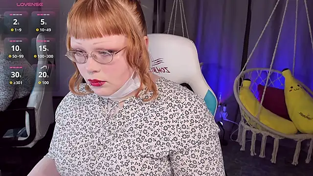 LottieReed online show from 02-19-26, 06:15