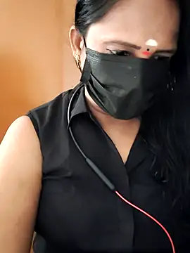 Snapshot of tamilammu1431 chatting on 06-12-26, 09:52 tamilammu1431 online show from 06-12-26, 09:52