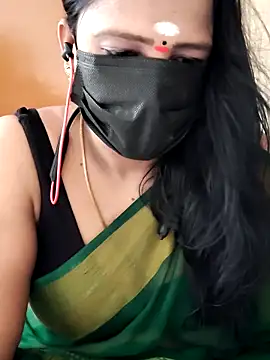 Snapshot of tamilammu1431 chatting on 06-19-26, 03:33 tamilammu1431 online show from 06-19-26, 03:33