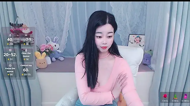 Snapshot of Xiaodie-baby chatting on 05-07-26, 02:50 Xiaodie-baby online show from 05-07-26, 02:50