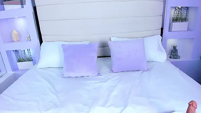 Snapshot of AmyColman_ chatting on 02-09-26, 12:20 AmyColman online show from 02-09-26, 12:20