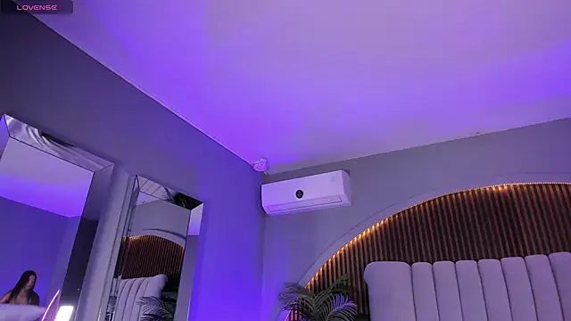 Snapshot of AmyColman_ chatting on 02-16-26, 12:12 AmyColman online show from 02-16-26, 12:12